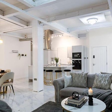 Luxury, Open Plan Apartment Bradford  Buitenkant foto